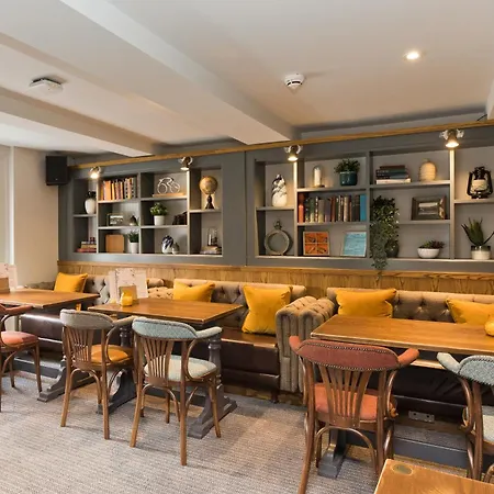 Old Swan Hotel 3*